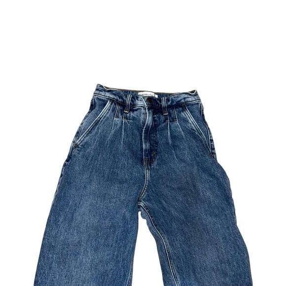 Abercrombie & Fitch The 80’s Mom Jean Ultra High Rise Blue Denim Size 24/00 - Picture 2 of 9